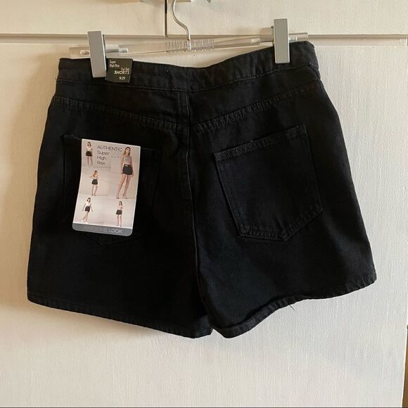 Simple Society Black Denim High Rise Shorts ~ NWT ~ size 9/29 - Picture 2 of 8